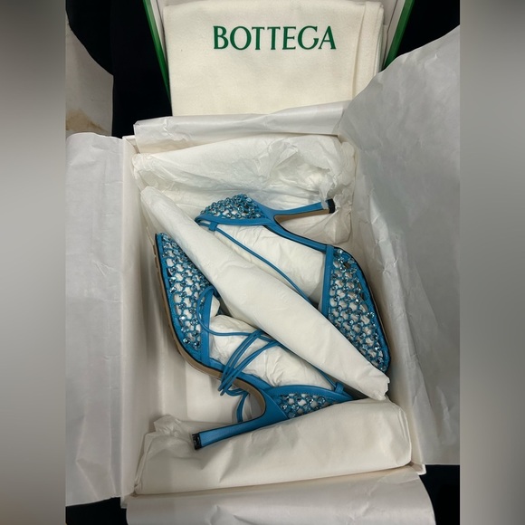 Bottega Veneta Women’s Size 36M (US size 6) Blue Sparkle Stretch Lace-Up Heels - Picture 3 of 6